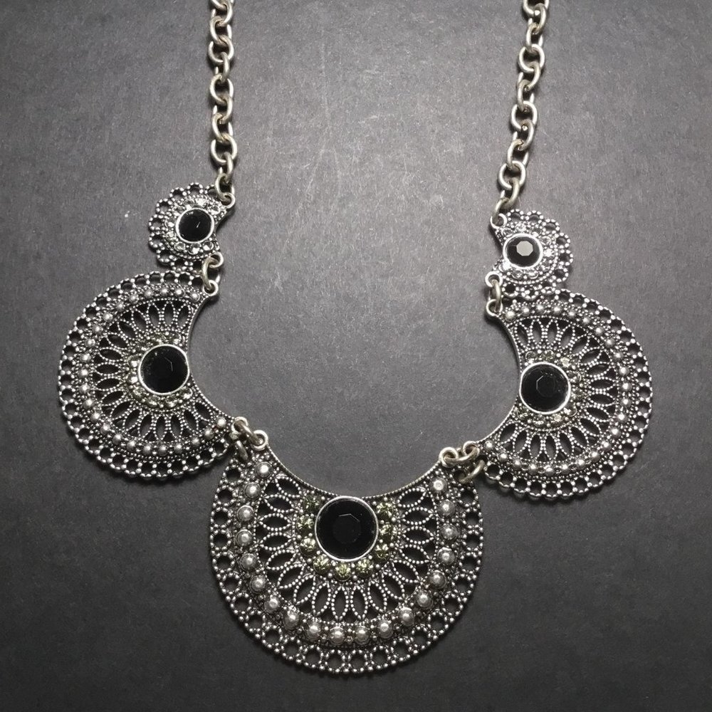 Siver & Black Marcasite Looking Necklace